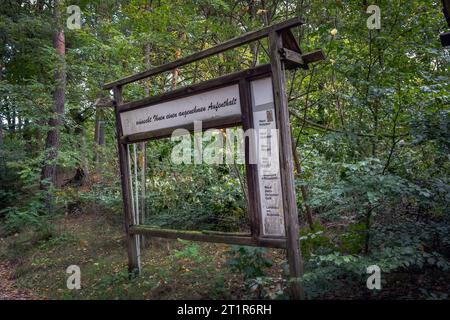 Wandlitz OT Lanke im Bundesland Brandenburg Gebäudekomplex am Bogensee im Barnim ehemalige NS-Reichspropagandaschule, zu DDR Zeiten FDJ-Hochschule Wilhelm Pieck. - 15.10.2023 Brandenburg *** Wandlitz OT Lanke in der brandenburgischen Bauanlage am Bogensee in der Barnim ehemaligen NS-Reichspropagandaschule, zu DDR-Zeiten FDJ Hochschule Wilhelm Pieck 15 10 2023 Brandenburg Stockfoto