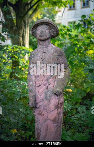 Wandlitz OT Lanke im Bundesland Brandenburg Gebäudekomplex am Bogensee im Barnim ehemalige NS-Reichspropagandaschule, zu DDR Zeiten FDJ-Hochschule Wilhelm Pieck. - 15.10.2023 Brandenburg *** Wandlitz OT Lanke in der brandenburgischen Bauanlage am Bogensee in der Barnim ehemaligen NS-Reichspropagandaschule, zu DDR-Zeiten FDJ Hochschule Wilhelm Pieck 15 10 2023 Brandenburg Stockfoto