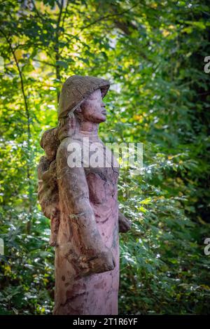 Wandlitz OT Lanke im Bundesland Brandenburg Gebäudekomplex am Bogensee im Barnim ehemalige NS-Reichspropagandaschule, zu DDR Zeiten FDJ-Hochschule Wilhelm Pieck. - 15.10.2023 Brandenburg *** Wandlitz OT Lanke in der brandenburgischen Bauanlage am Bogensee in der Barnim ehemaligen NS-Reichspropagandaschule, zu DDR-Zeiten FDJ Hochschule Wilhelm Pieck 15 10 2023 Brandenburg Stockfoto