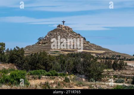 Gozo, Malta, 3. Mai 2023. Die Christus-Erlöser-Statue wurde als Erlöser-Statue auf Corcovado in der Nähe von Rio de Janeiro entworfen. Stockfoto