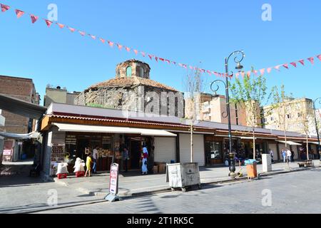 Die Behram Pascha Moschee in Diyarbakir wurde im 16. Jahrhundert von Mimar Sinan erbaut. Stockfoto