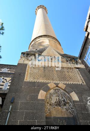 Die Behram Pascha Moschee in Diyarbakir wurde im 16. Jahrhundert von Mimar Sinan erbaut. Stockfoto