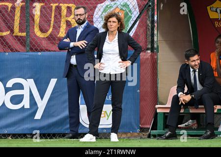 Rom, Italien. Oktober 2023. Rita Guarino Cheftrainer des FC Internazionale während des Fußballspiels der Women Series A 2023/2024 zwischen AS Roma und FC Internazionale im Tre Fontane Stadion in Rom (Italien), 15. Oktober 2023. Quelle: Insidefoto di andrea staccioli/Alamy Live News Stockfoto