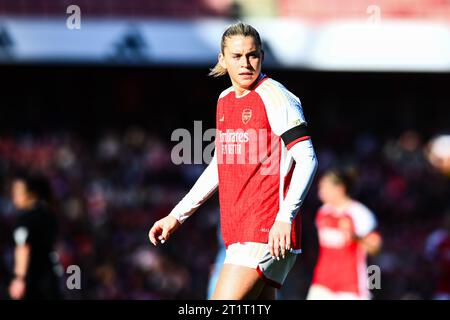 London, Großbritannien. Oktober 2023. Alessia Russo (23 Arsenal) sieht sich beim Spiel der Barclays FA Women's Super League zwischen Arsenal und Aston Villa im Emirates Stadium in London am Sonntag, den 15. Oktober 2023 an. (Foto: Kevin Hodgson | MI News) Credit: MI News & Sport /Alamy Live News Stockfoto