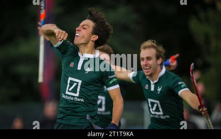 Waterloo, Belgien. Oktober 2023. Watducks Charlie Langendries feiert, nachdem er am Sonntag, den 15. Oktober 2023, am siebten Tag der Saison 2023-2024, in Waterloo ein Hockeyspiel zwischen Waterloo Ducks und Gantoise erzielt hat. BELGA PHOTO VIRGINIE LEFOUR Credit: Belga News Agency/Alamy Live News Stockfoto