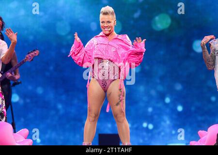 San Francisco, USA. Oktober 2023. SAN FRANCISCO, KALIFORNIEN - 14. OKTOBER: Pink tritt am 14. Oktober 2023 im Chase Center in San Francisco auf. Foto: Chrsitopher Victorio/imageSPACE/SIPA USA Credit: SIPA USA/Alamy Live News Stockfoto