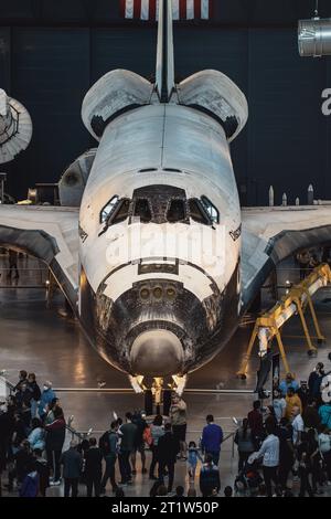 Chantilly, VA - 14. 10. 2023: Das Discovery Space Shuttle im Steven F Udvar-Hazy Center Stockfoto