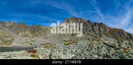 Von Limone Piemont über die Salzstraße zu den Peyrefiqye Seen Stockfoto