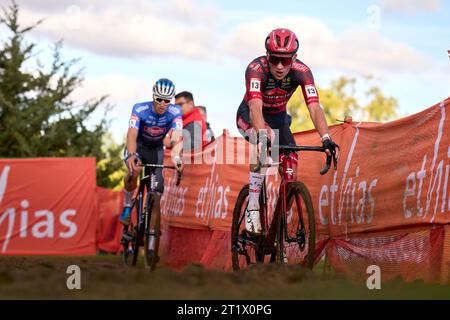 Waterloo, USA. Oktober 2023. Der niederländische Ryan Kamp wurde während des UCI World Cup Cyclocross-Wettbewerbs am 15. Oktober 2023 in Waterloo, Wisconsin, USA, im Einsatz gezeigt. (Foto: Bill Schieken/SIPA USA) Credit: SIPA USA/Alamy Live News Stockfoto