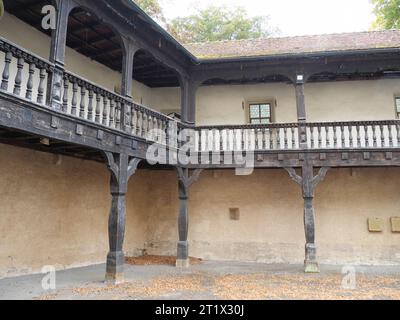 Innenhof mit Zinnen im Schloss Götzenburg in Jagsthausen Stockfoto