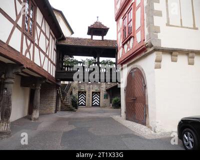 Innenhof mit Zinnen im Schloss Götzenburg in Jagsthausen Stockfoto