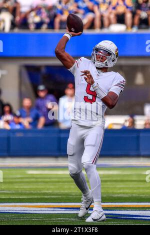 Inglewood, CA. Oktober 2023. Der Quarterback der Arizona Cardinals Joshua Dobbs (9) im ersten Quartal während des NFL-Fußballspiels gegen die Arizona Cardinals. Pflichtfoto: Louis Lopez/Cal Sport Media/Alamy Live News Stockfoto