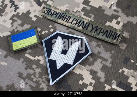 KIEW, UKRAINE - 6. Oktober 2022. Russische Invasion in der Ukraine 2022. Die Special Operations Forces der Ukraine Armee Uniform Abzeichen auf Tarnung Stockfoto