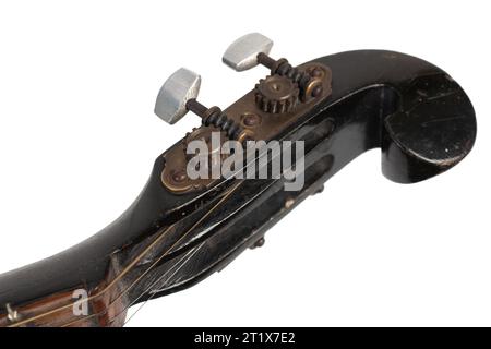 Ukrainische Domra. Langhalsiges Folk-Saiteninstrument der Lautenfamilie. Isoliert auf weißem Hintergrund. Stockfoto