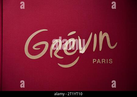 Paris, Frankreich. Oktober 2023. Dieses Foto zeigt das Logo des Grevin-Museums in Paris, Frankreich, am 16. Oktober 2023. Foto: Firas Abdullah/ABACAPRESS.COM Credit: Abaca Press/Alamy Live News Stockfoto