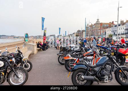 Weymouth Dorset, Motorräder versammelten sich an der Promenade für ein Social Bike Event, England, Großbritannien, 2023 Stockfoto