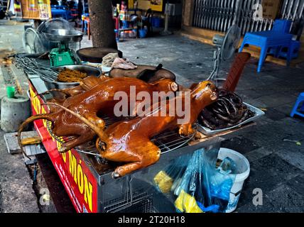 Hundefleischverkäufer, Hanoi, Vietnam Stockfoto