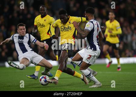 Ismaila Sarr aus Watford hat einen Torschuss. - Watford gegen West Bromwich Albion, Sky Bet Championship, Vicarage Road Stadium, London, Großbritannien - 20. Februar 2023. Nur redaktionelle Verwendung – es gelten Einschränkungen für DataCo Stockfoto