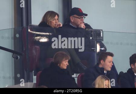 Karen Brady von West Ham United schaut zu. - West Ham United gegen Brentford, Premier League, The London Stadium, London, UK - 30. Dezember 2022 nur redaktionelle Verwendung - es gelten Einschränkungen für DataCo Stockfoto