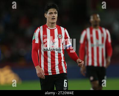 Christian Norgaard aus Brentford. - Brentford gegen Gillingham, EFL Cup, English Football League Cup, Carabao Cup, Brentford Community Stadium, London, UK - 8. November 2022 nur redaktionelle Verwendung - es gelten Einschränkungen von DataCo Stockfoto