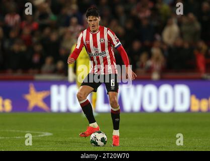 Christian Norgaard aus Brentford. - Brentford gegen Gillingham, EFL Cup, English Football League Cup, Carabao Cup, Brentford Community Stadium, London, UK - 8. November 2022 nur redaktionelle Verwendung - es gelten Einschränkungen von DataCo Stockfoto