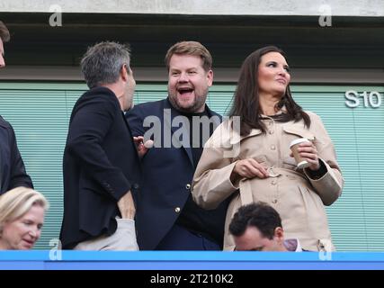 James Corden. - Chelsea V Wolverhampton Wanderers, Premier League, Stamford Bridge, London, UK - 8. Oktober 2022 nur redaktionelle Verwendung - es gelten Einschränkungen für DataCo Stockfoto