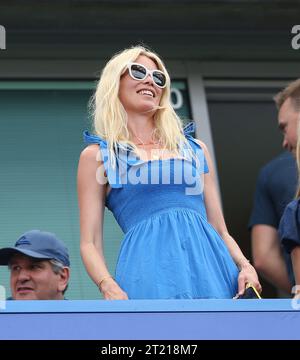 Das deutsche Supermodel Claudia Schiffer. - Chelsea V Tottenham Hotspur, Premier League, Stamford Bridge, London, Großbritannien - 14. August 2022 nur redaktionelle Verwendung - es gelten Einschränkungen für DataCo Stockfoto