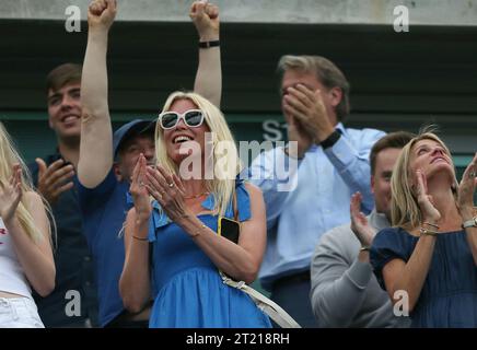 Das deutsche Supermodel Claudia Schiffer. - Chelsea V Tottenham Hotspur, Premier League, Stamford Bridge, London, Großbritannien - 14. August 2022 nur redaktionelle Verwendung - es gelten Einschränkungen für DataCo Stockfoto