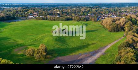 Prestwich und Heaton Park im Herbst Stockfoto