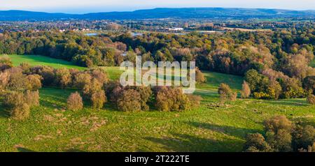 Prestwich und Heaton Park im Herbst Stockfoto