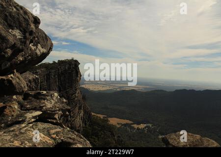 Blick von der Pinnacle Lookout in den Grampians National Park - Halls Gap, Victoria, Australien Stockfoto