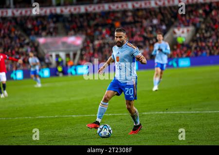 Oslo, Norwegen, 15. Oktober 2023. Der Spanier Dani Carvajal war beim Qualifikationsspiel der EM 2024 zwischen Norwegen und Spanien im Ullevål-Stadion in Oslo am Ball. Quelle: Frode Arnesen/Alamy Live News Stockfoto