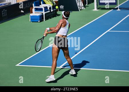 Monastir, Monastir, Tunesien. Oktober 2023. Iryna Shymanovich in Aktion während der JASMIN OPEN MONASTIR - Monastir - Damen Tennis, WTA250 (Bild: © Mathias Schulz/ZUMA Press Wire) NUR REDAKTIONELLE VERWENDUNG! Nicht für kommerzielle ZWECKE! Quelle: ZUMA Press, Inc./Alamy Live News Stockfoto