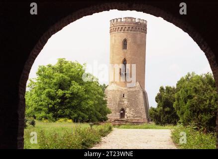 Târgoviște, Kreis Dambovita, Rumänien, 1992. Chindia-Turm (Turnul Chindiei) am Königlichen Hof von Târgoviște, ein historisches Denkmal aus dem 15. Jahrhundert. Stockfoto