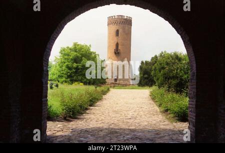 Târgoviște, Kreis Dambovita, Rumänien, 1992. Chindia-Turm (Turnul Chindiei) am Königlichen Hof von Târgoviște, ein historisches Denkmal aus dem 15. Jahrhundert. Stockfoto