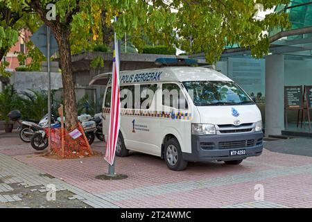 Kuala Lumpur, Malaysia - 12. September 2018: Polizeiwagen parkt im Stadtzentrum. Stockfoto