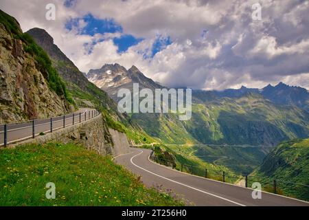 Susten Pass durch die Berge, Schweiz Stockfoto