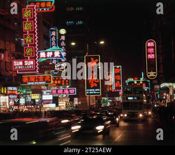 China. Hongkong. Kowloon. Nathan Road bei Nacht. Stockfoto