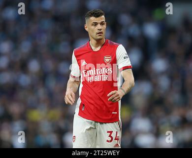 Granit Xhaka von Arsenal gegen Tottenham Hotspur. - Tottenham Hotspur V Arsenal, Premier League, Tottenham Hotspur Stadium, London, UK - 12. Mai 2022 nur redaktionelle Verwendung - es gelten Einschränkungen bei DataCo Stockfoto