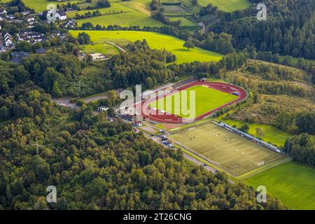 Luftbild, Kreuzbergstadion, Olpe-Stadt, Olpe, Sauerland, Nordrhein-Westfalen, Deutschland ACHTUNGxMINDESTHONORARx60xEURO *** Luftaufnahme, Kreuzbergstadion, Olpe City, Olpe, Sauerland, Nordrhein-Westfalen, Deutschland ATTENTIONxMINESTHONORARx60xEURO Stockfoto