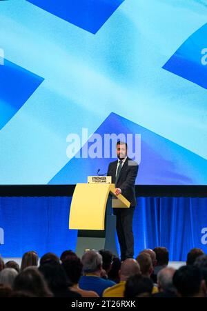 Aberdeen, Schottland, Großbritannien. Oktober 2023. Schlussrede von Minister Humza Yousaf am letzten Tag der 89. SNP-Jahreskonferenz in der P&J Live Arena in Aberdeen . Iain Masterton/Alamy Live News Stockfoto