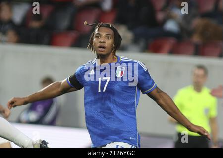 Bozen, Italien. Oktober 2023. Cher Ndour von Italien während Italien U21 gegen Norwegen U21, 3Â° Spiel der europäischen Qualifikation 2025 Gruppe A, Spiel bei GNerone Claudio Druso in Bozen - Bolzen (BZ), Italien, 17. Oktober 2023. Quelle: Unabhängige Fotoagentur/Alamy Live News Stockfoto