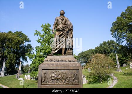 greenwood Cemetery, Denkmal des New Yorker Gouverneurs Dewitt Clinton. 5. September 2023 NYC Brooklyn USA. Stockfoto