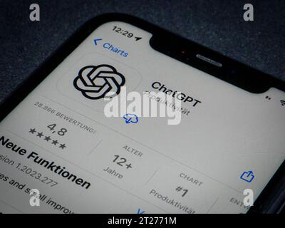 App Store - Apple 16.10.2023: Apple App Store auf einem iPhone. App Charts gratis Apps ChatGPT *** App Store Apple 16 10 2023 Apple App Store auf einem iPhone App Charts kostenlose Apps ChatGPT Credit: Imago/Alamy Live News Stockfoto