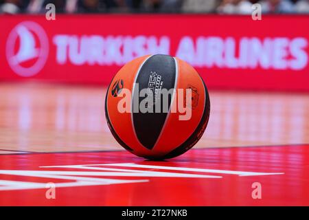 Mailand, Italien. Oktober 2023. Euroleague Basketball während der EA7 Emporio Armani Milano gegen Olympiacos Piräus, Basketball Euroleague Spiel in Mailand, Italien, 17. Oktober 2023 Credit: Independent Photo Agency/Alamy Live News Stockfoto