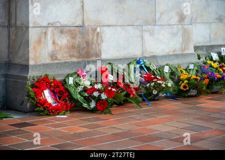 Der ANZAC-Tag wurde im Wellington Cenotaph beobachtet Stockfoto