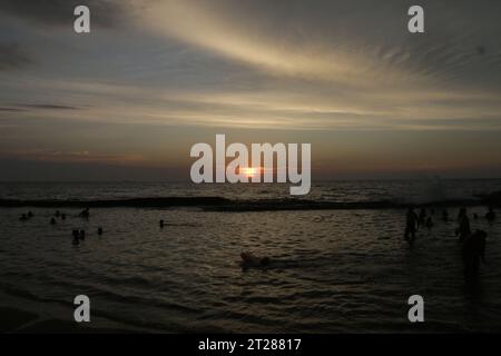 Wunderschöne Sonnenuntergänge in Sri Lanka. Besuchen Sie Sri Lanka Stockfoto
