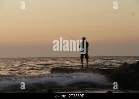 Wunderschöne Sonnenuntergänge in Sri Lanka. Besuchen Sie Sri Lanka Stockfoto