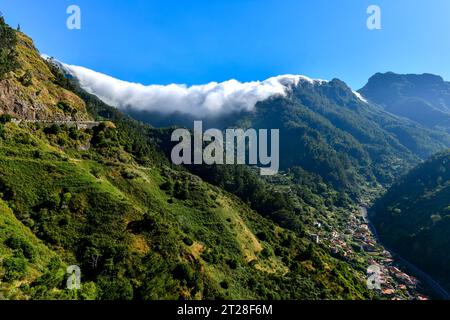 Lombo do Moleiro Dorf in den Talbergen der Insel Madeira, Portugal. Stockfoto