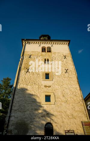 Der historische Lotrscak-Turm, ein befestigter Turm in der Oberstadt des alten Zagreb, Kroatien. Stockfoto